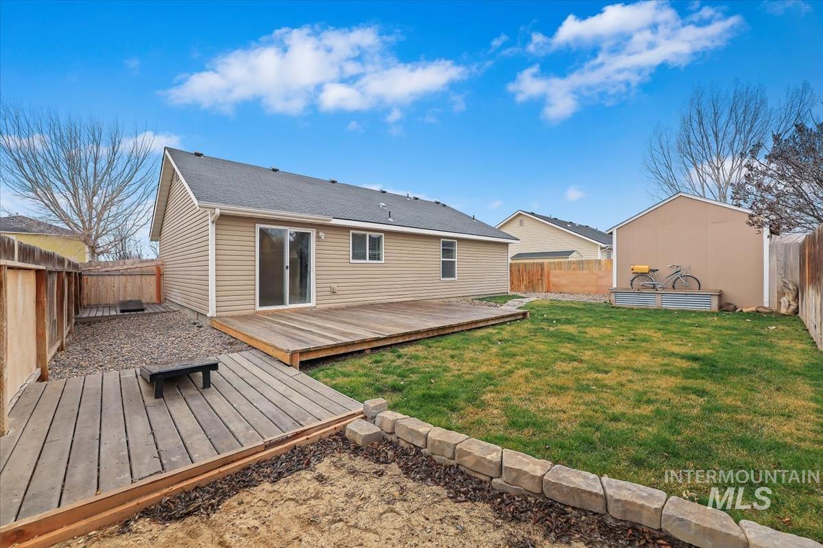 405 Midvale Ave, Caldwell, Idaho 83605, 3 Bedrooms, 2 Bathrooms, Residential For Sale, Price $337,500,MLS 98972034