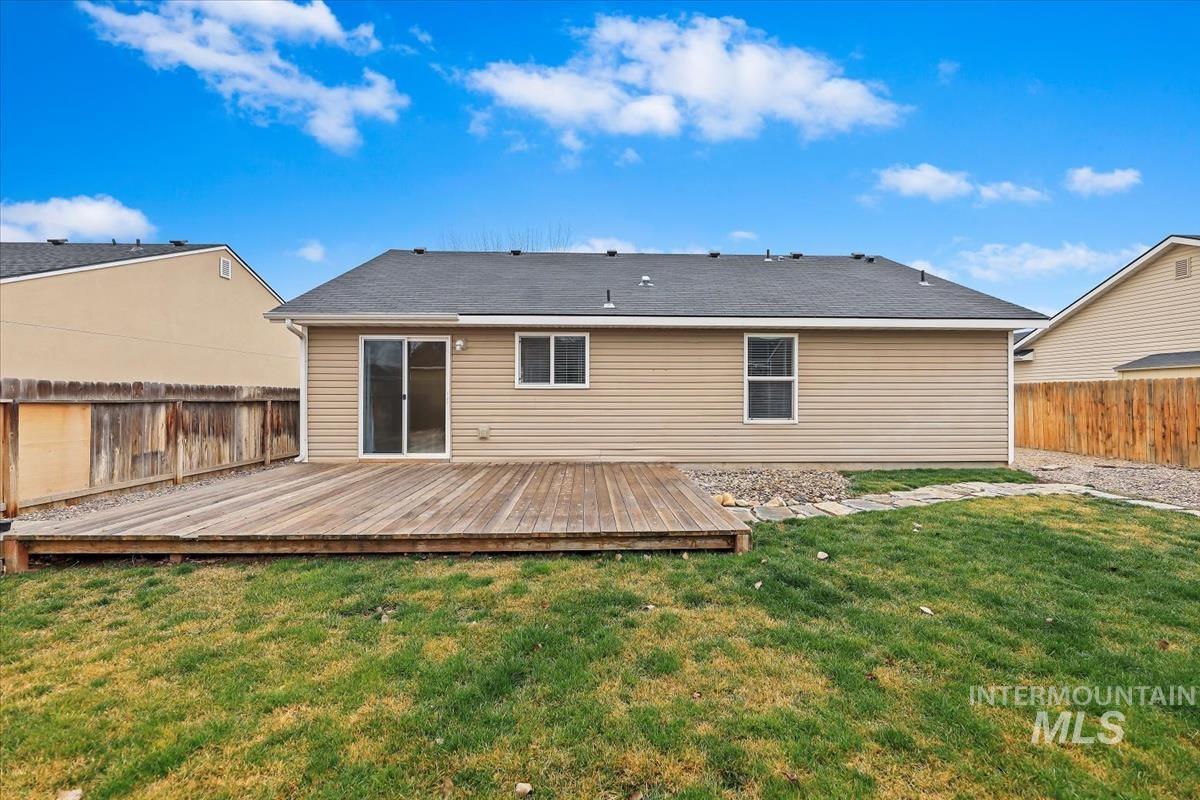 405 Midvale Ave, Caldwell, Idaho 83605, 3 Bedrooms, 2 Bathrooms, Residential For Sale, Price $337,500,MLS 98972034