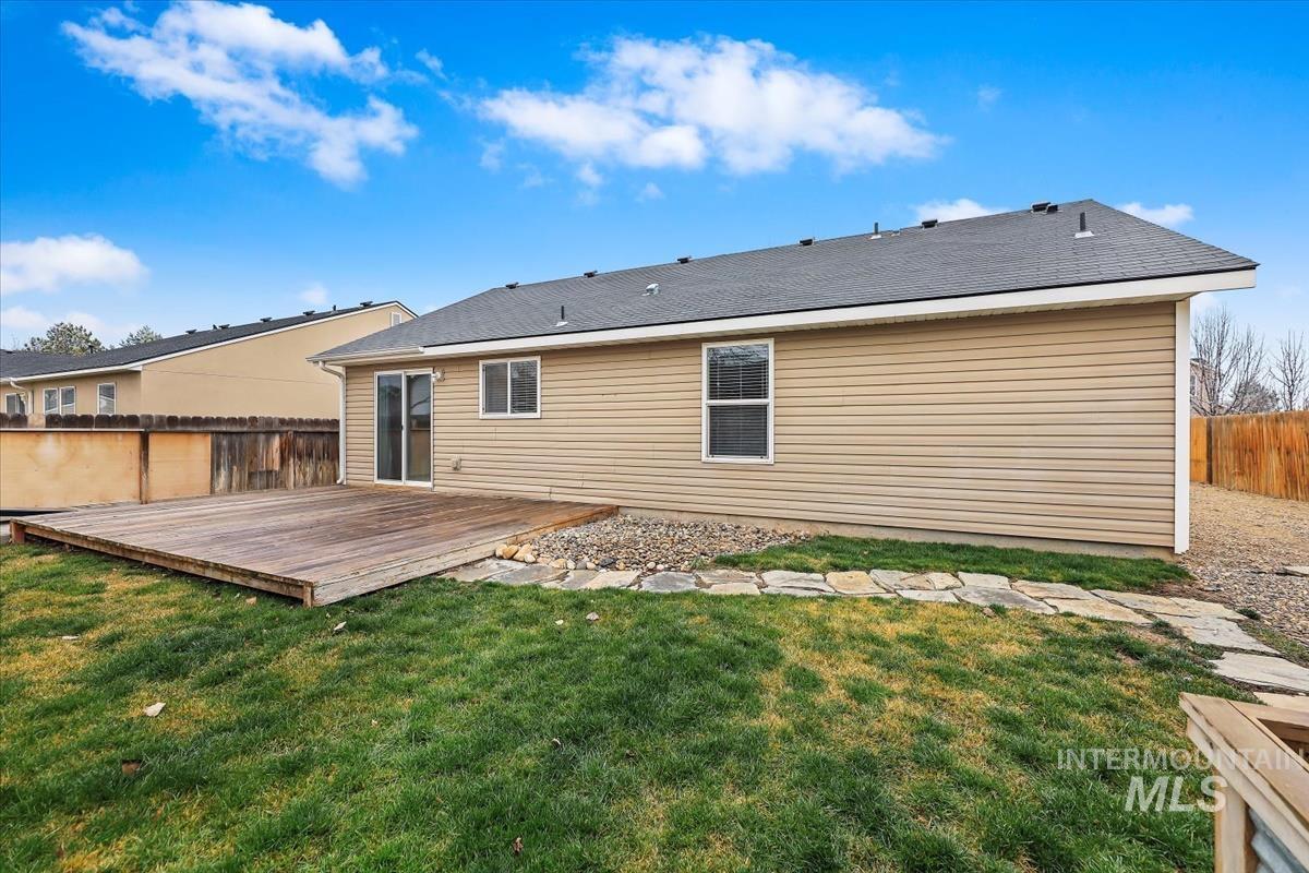 405 Midvale Ave, Caldwell, Idaho 83605, 3 Bedrooms, 2 Bathrooms, Residential For Sale, Price $337,500,MLS 98972034