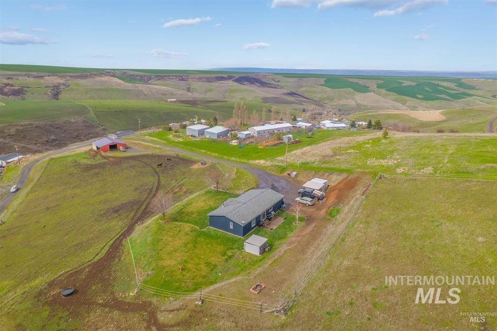 31831 Lonesome Hollow Ln, Lapwai, Idaho 83540, 3 Bedrooms, 2 Bathrooms, Residential For Sale, Price $450,000,MLS 98972035