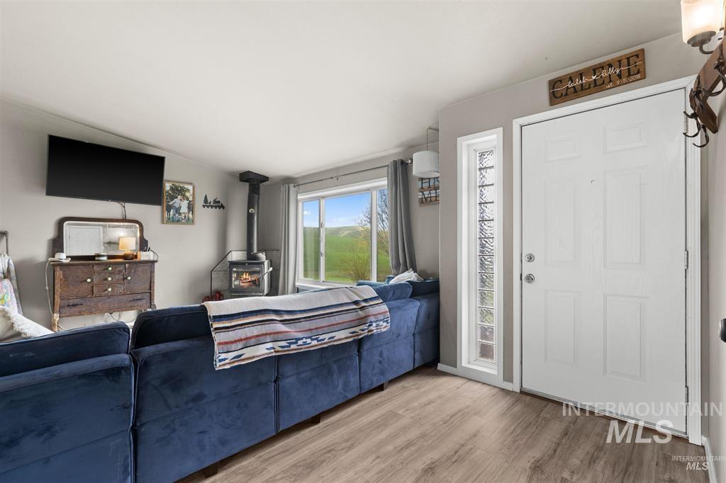 31831 Lonesome Hollow Ln, Lapwai, Idaho 83540, 3 Bedrooms, 2 Bathrooms, Residential For Sale, Price $450,000,MLS 98972035