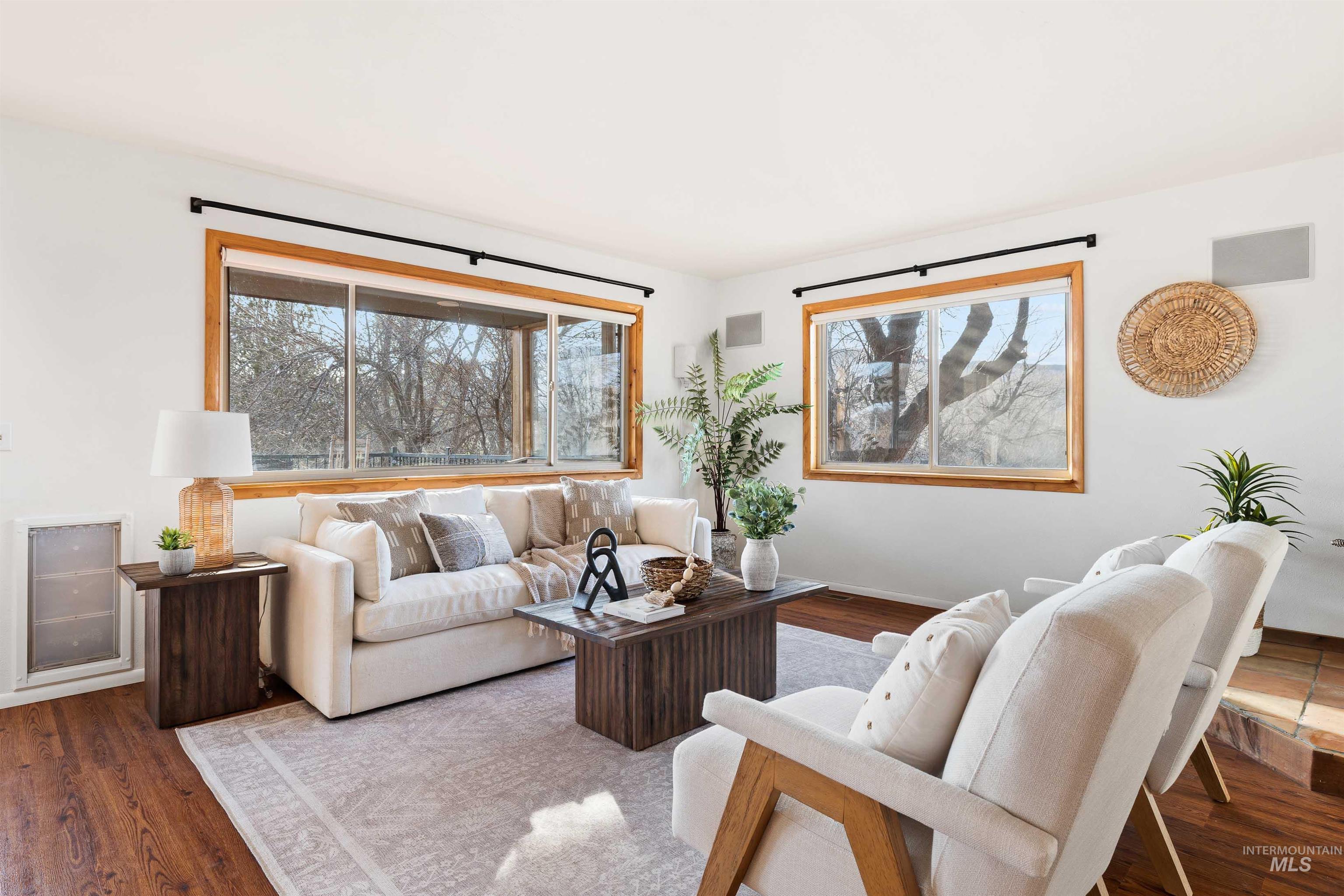 853 Pottery Rd, Bliss, Idaho 83314, 2 Bedrooms, 2.5 Bathrooms, Residential For Sale, Price $895,000,MLS 98972044