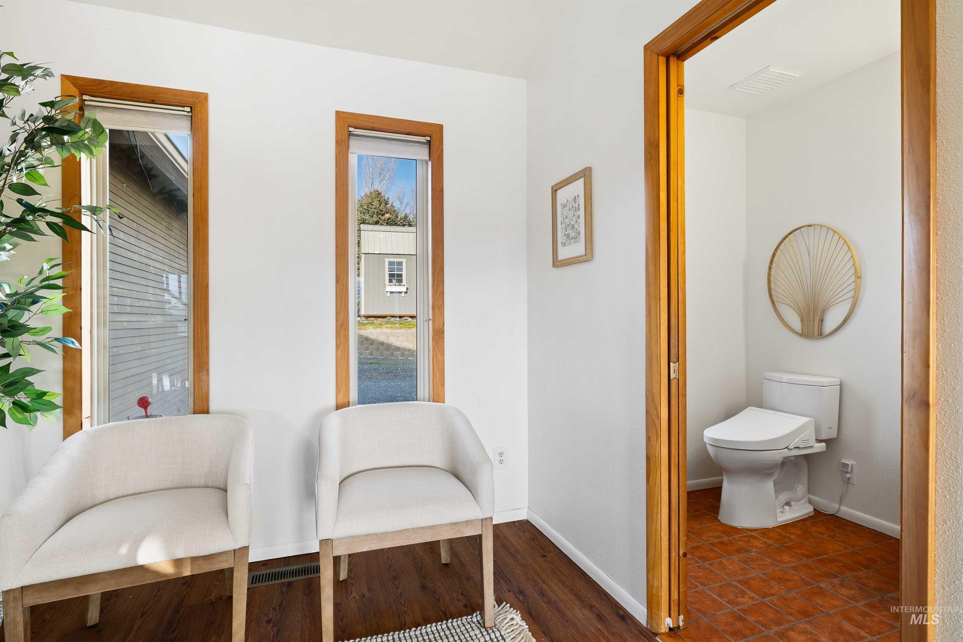 853 Pottery Rd, Bliss, Idaho 83314, 2 Bedrooms, 2.5 Bathrooms, Residential For Sale, Price $895,000,MLS 98972044