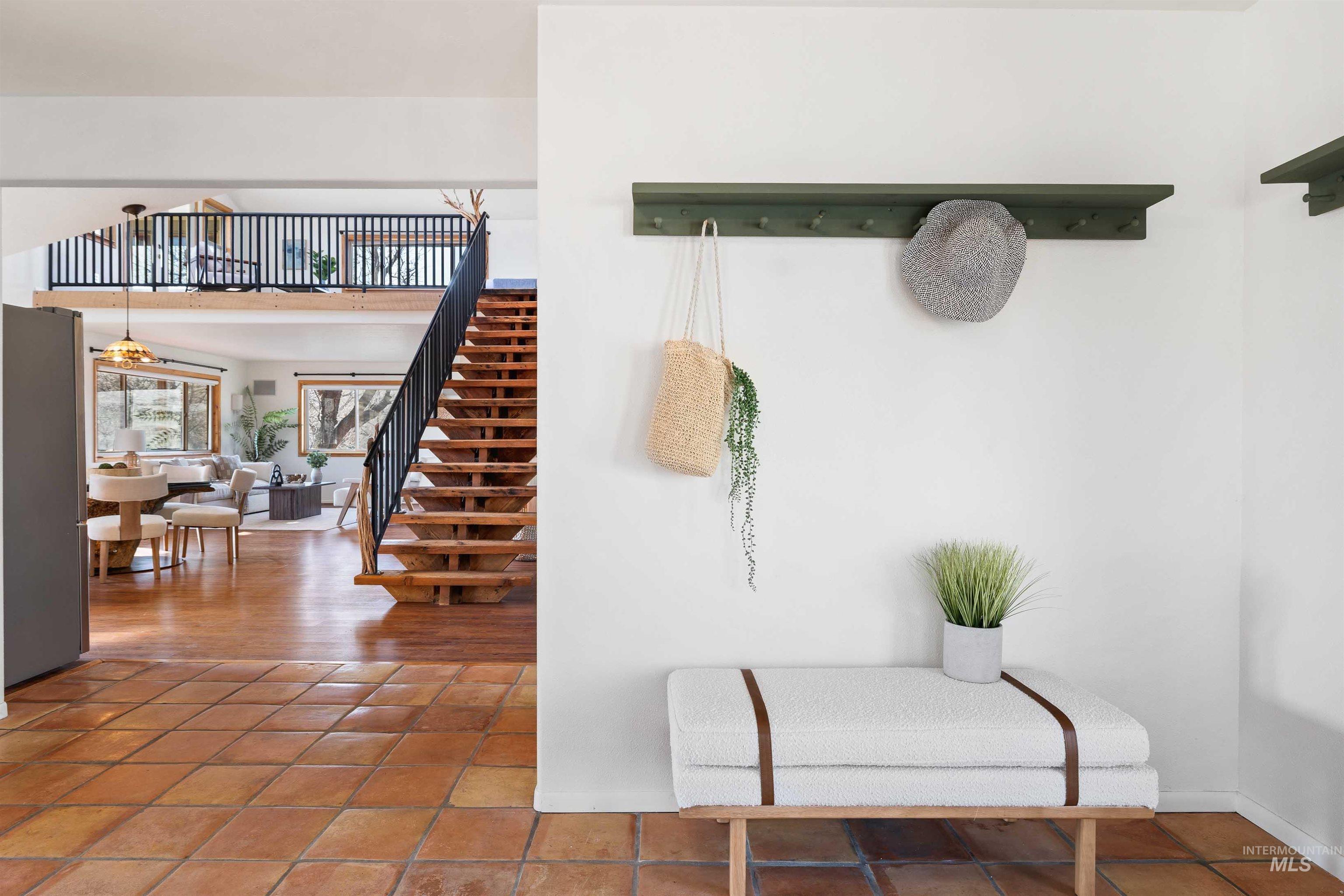 853 Pottery Rd, Bliss, Idaho 83314, 2 Bedrooms, 2.5 Bathrooms, Residential For Sale, Price $895,000,MLS 98972044