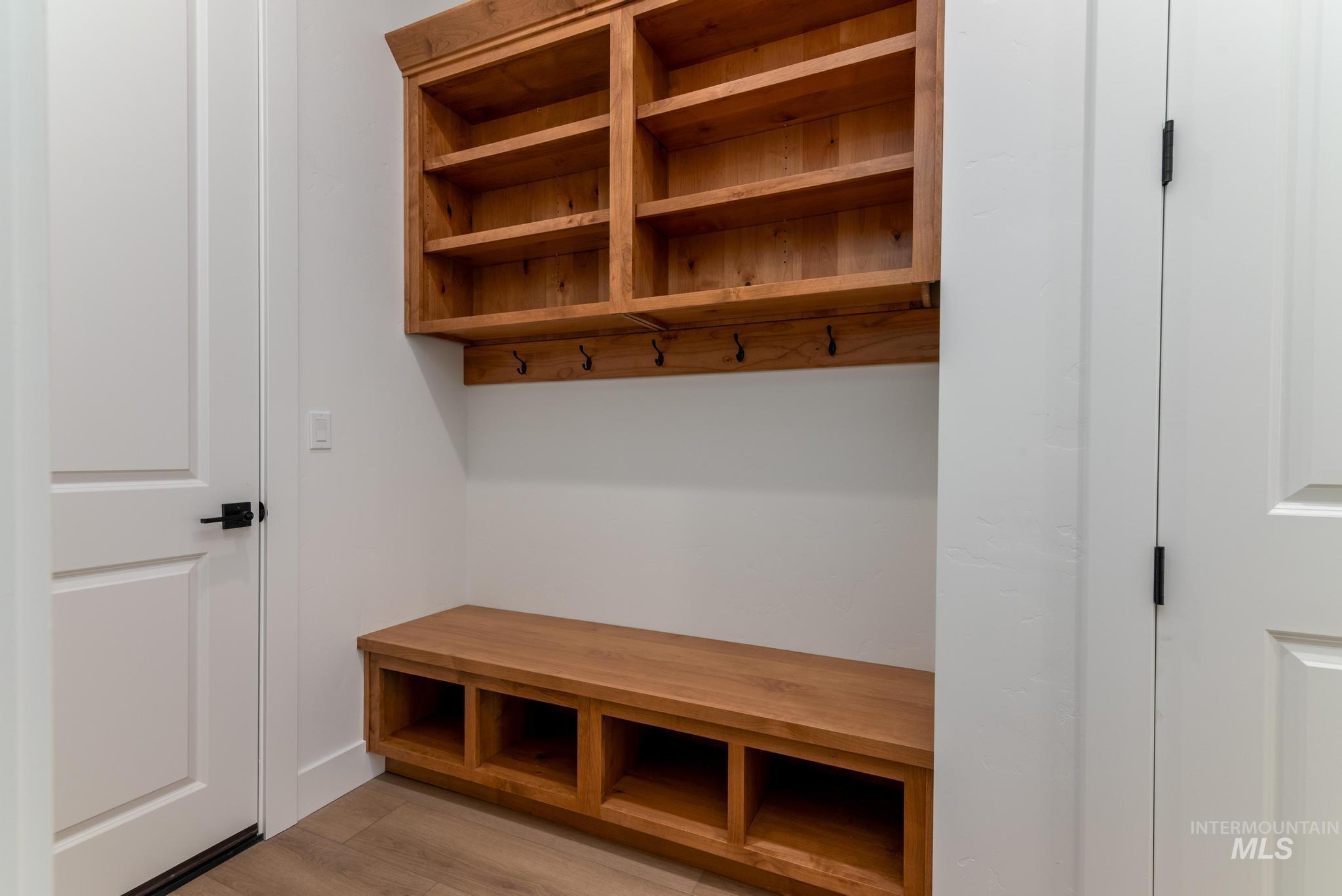 2303 N Leatherwood Pl, Star, Idaho 83669, 2 Bedrooms, 2 Bathrooms, Residential For Sale, Price $549,000,MLS 98972045