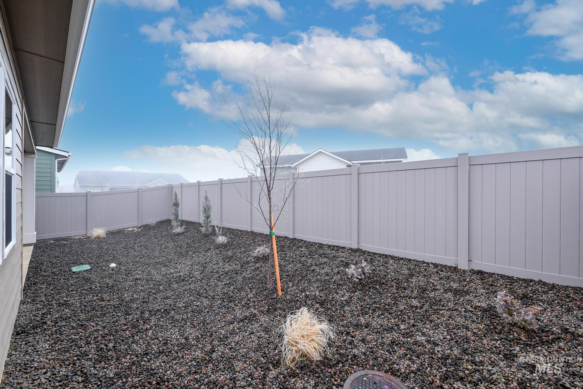 2303 N Leatherwood Pl, Star, Idaho 83669, 2 Bedrooms, 2 Bathrooms, Residential For Sale, Price $549,000,MLS 98972045