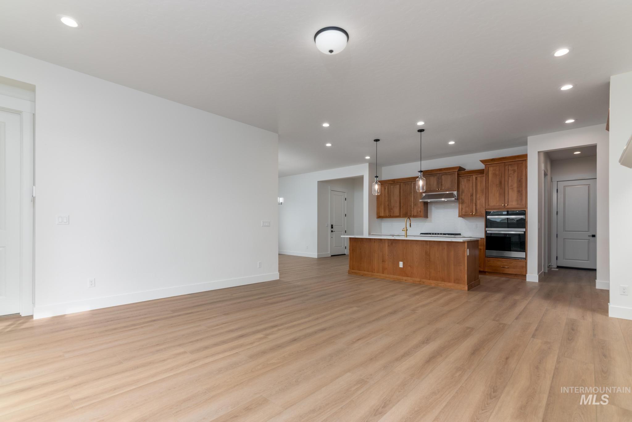 2303 N Leatherwood Pl, Star, Idaho 83669, 2 Bedrooms, 2 Bathrooms, Residential For Sale, Price $549,000,MLS 98972045