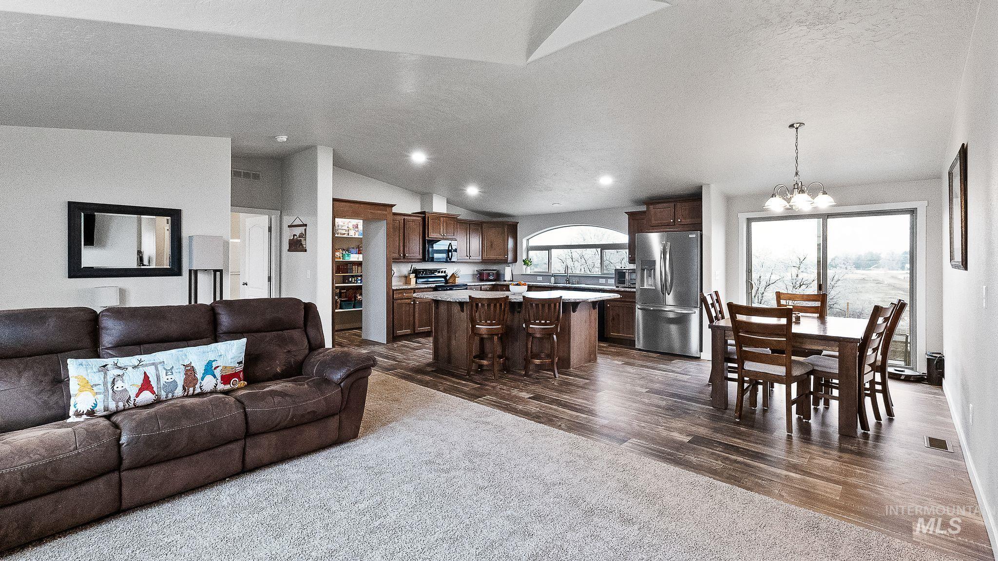 10630 Highway 95, Payette, Idaho 83661, 3 Bedrooms, 2 Bathrooms, Residential For Sale, Price $544,000,MLS 98972050