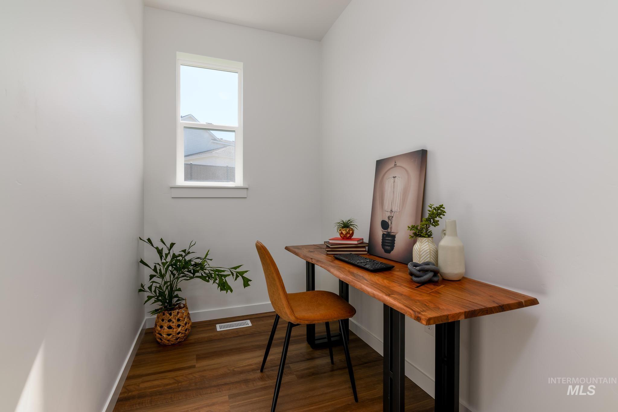 14829 Wing Spread Dr, Caldwell, Idaho 83607, 3 Bedrooms, 2 Bathrooms, Residential For Sale, Price $459,000,MLS 98972053