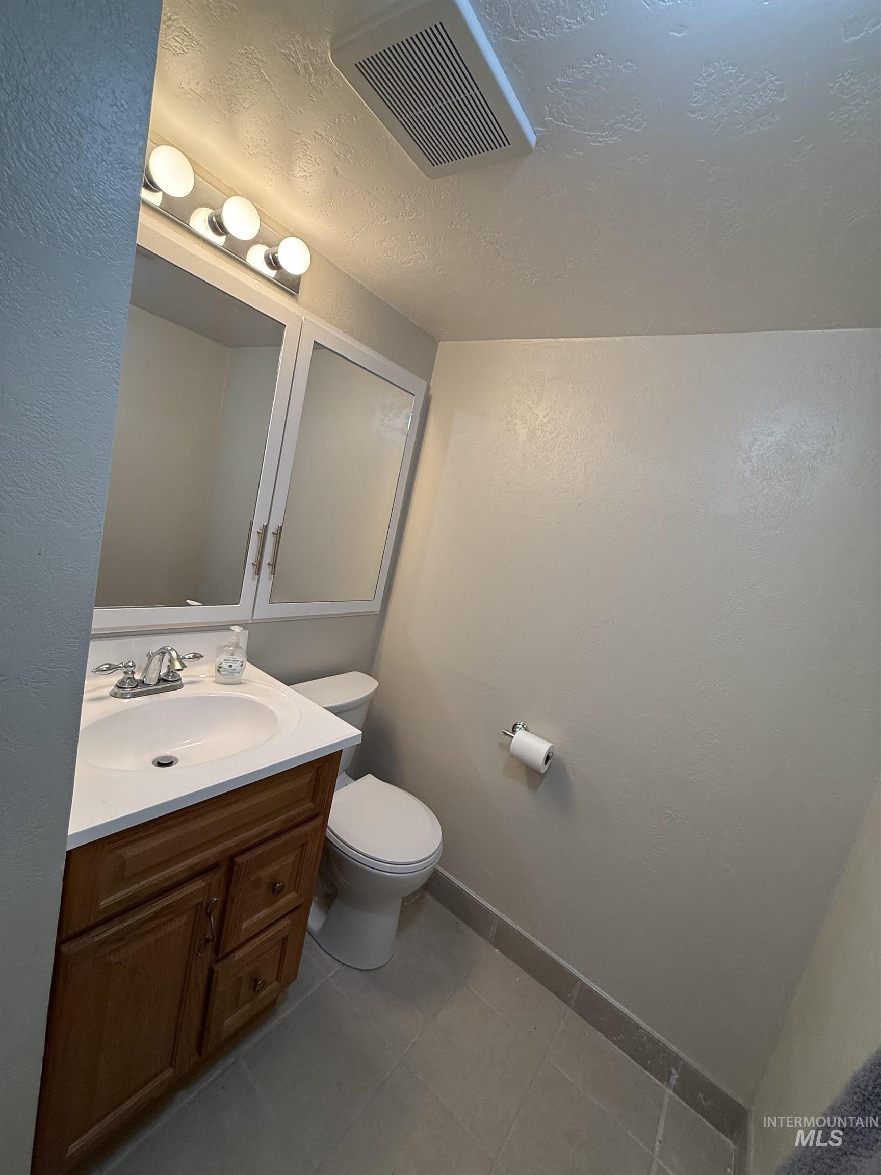 4926 Easy Street, Chubbuck, Idaho 83202, 8 Bedrooms, 3.5 Bathrooms, Residential For Sale, Price $439,900,MLS 98972055