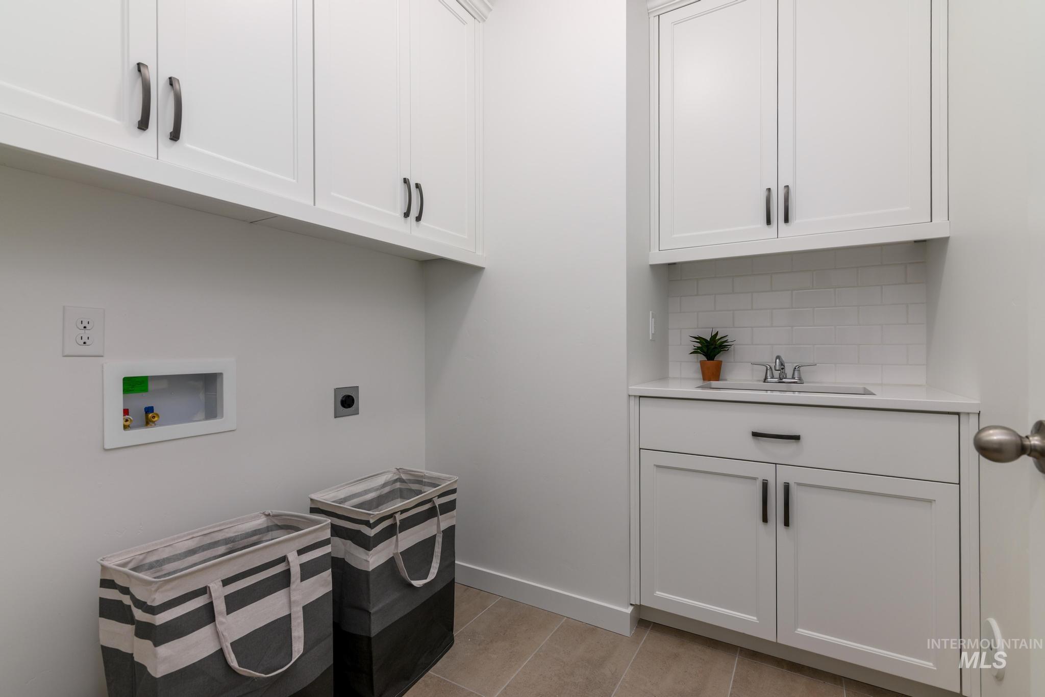 14879 Brown Pelican St, Caldwell, Idaho 83607, 3 Bedrooms, 2 Bathrooms, Residential For Sale, Price $404,000,MLS 98972056