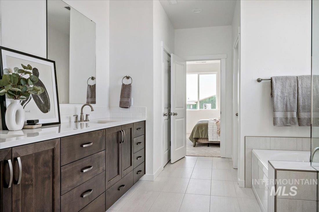 14690 Serenity Point St, Caldwell, Idaho 83607, 5 Bedrooms, 4.5 Bathrooms, Residential For Sale, Price $644,000,MLS 98972057