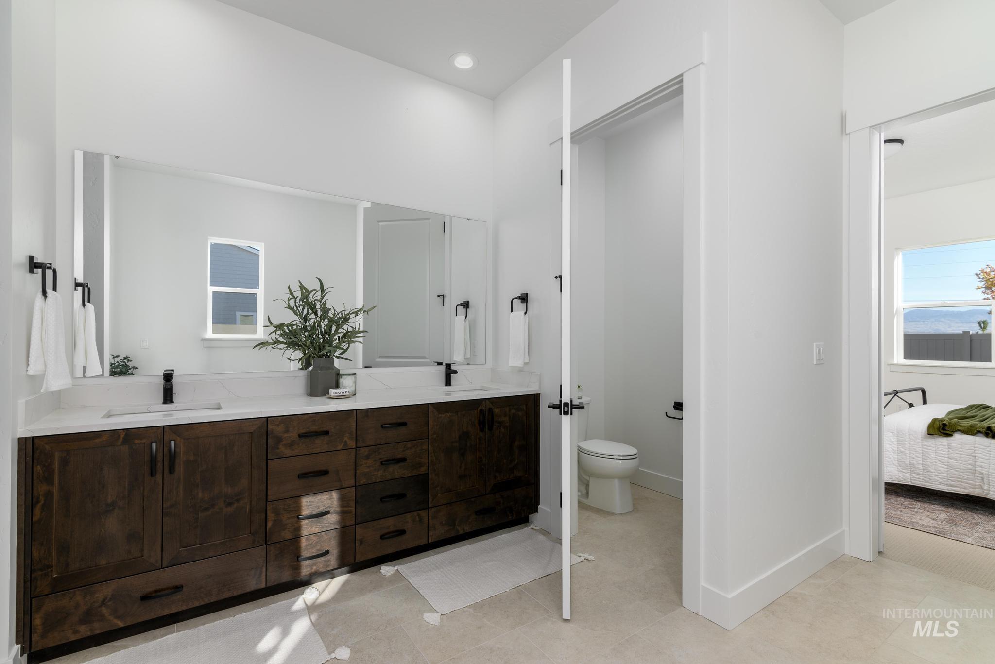 8584 W Stock Bridge St, Star, Idaho 83669, 2 Bedrooms, 2.5 Bathrooms, Residential For Sale, Price $640,000,MLS 98972060