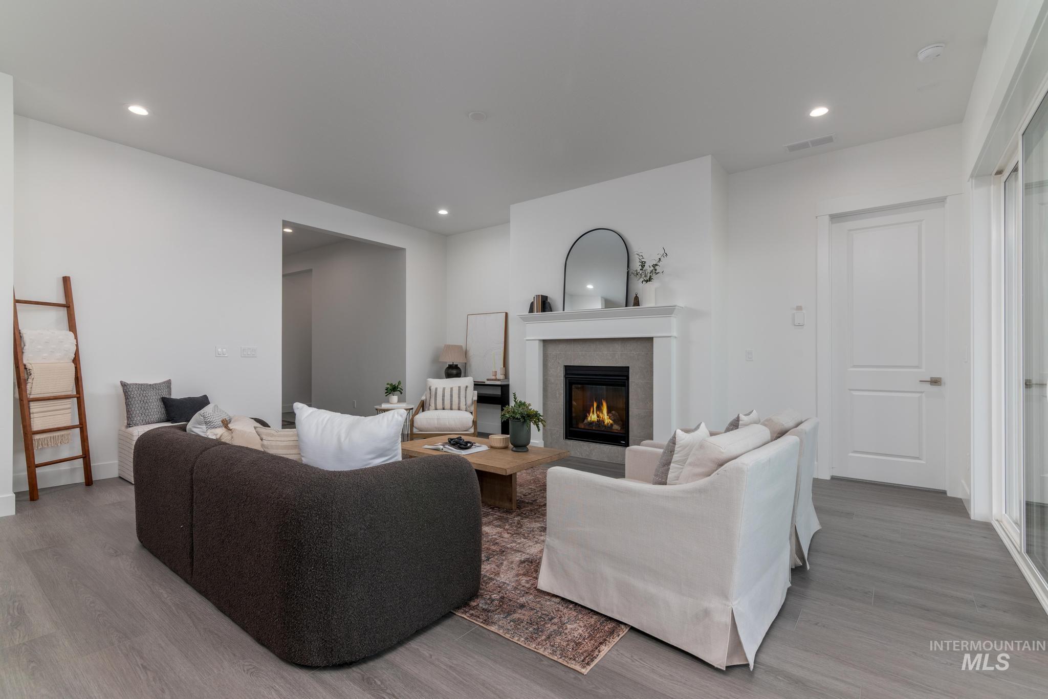 8581 W Stock Bridge St, Star, Idaho 83669, 2 Bedrooms, 2.5 Bathrooms, Residential For Sale, Price $624,000,MLS 98972062