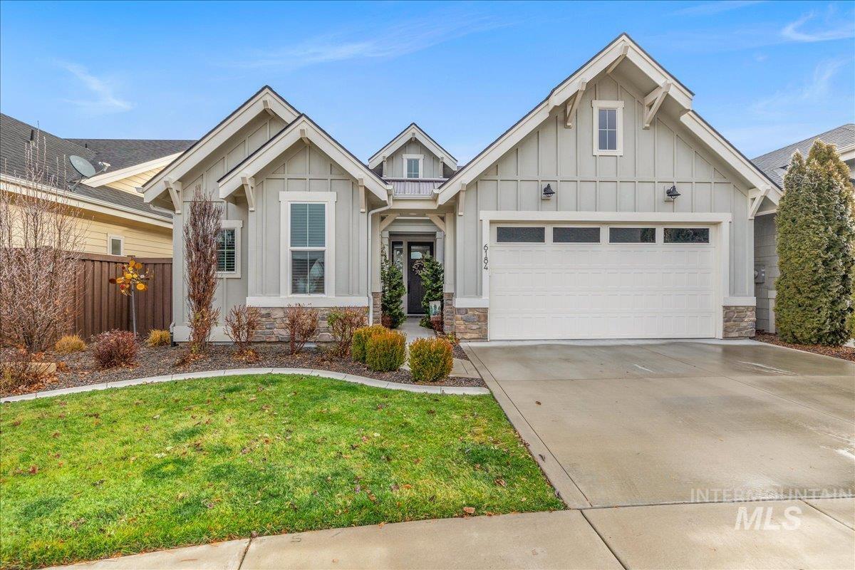 6184 N Borgnine Ln, Meridian, Idaho 83646, 3 Bedrooms, 2 Bathrooms, Residential For Sale, Price $535,000,MLS 98972063