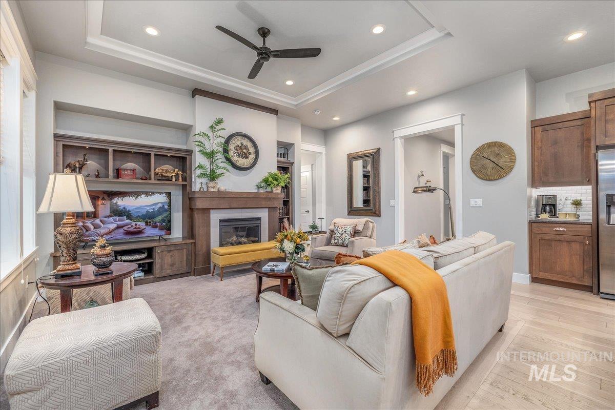 6184 N Borgnine Ln, Meridian, Idaho 83646, 3 Bedrooms, 2 Bathrooms, Residential For Sale, Price $535,000,MLS 98972063