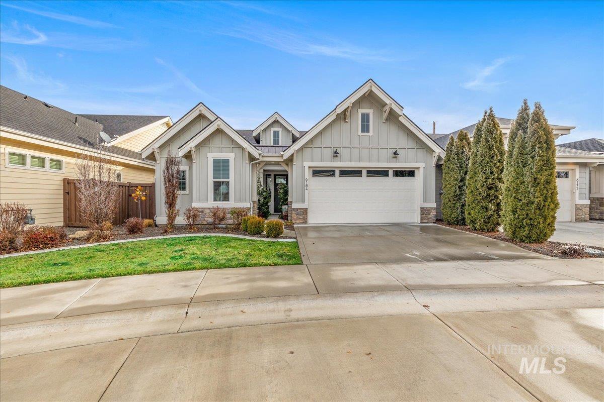 6184 N Borgnine Ln, Meridian, Idaho 83646, 3 Bedrooms, 2 Bathrooms, Residential For Sale, Price $535,000,MLS 98972063