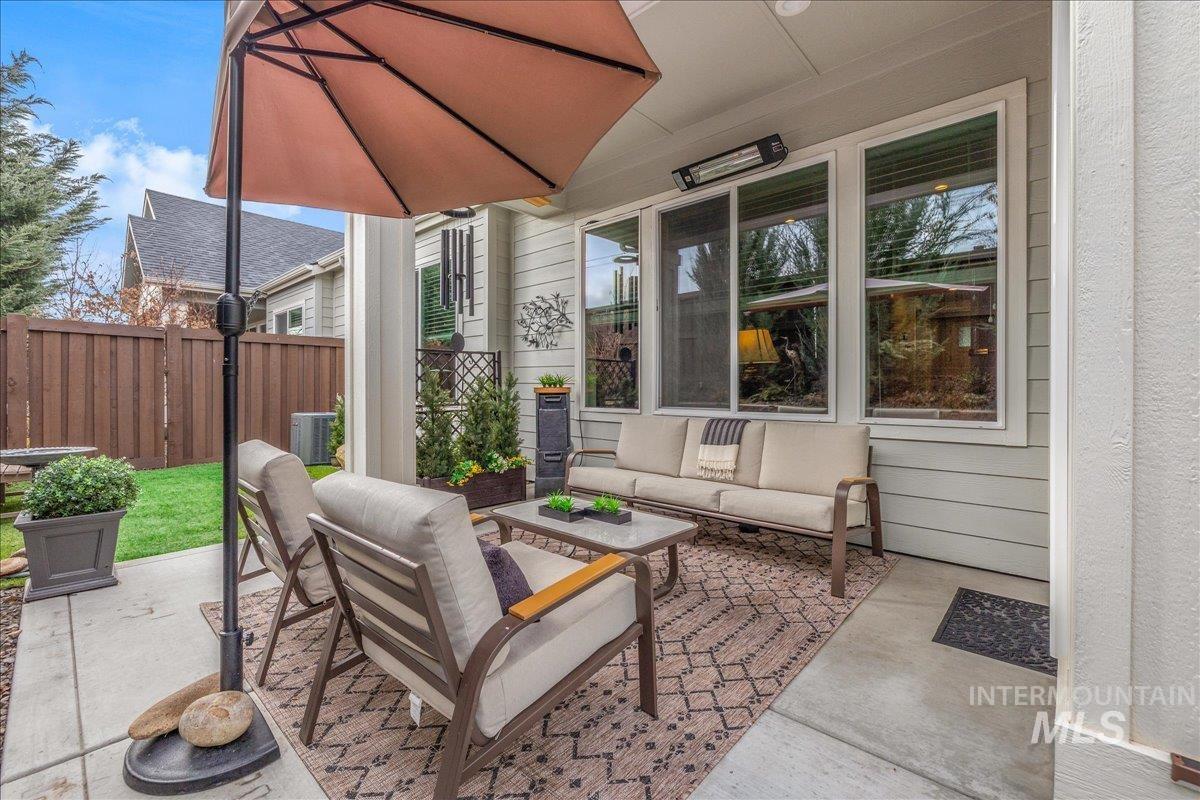 6184 N Borgnine Ln, Meridian, Idaho 83646, 3 Bedrooms, 2 Bathrooms, Residential For Sale, Price $535,000,MLS 98972063