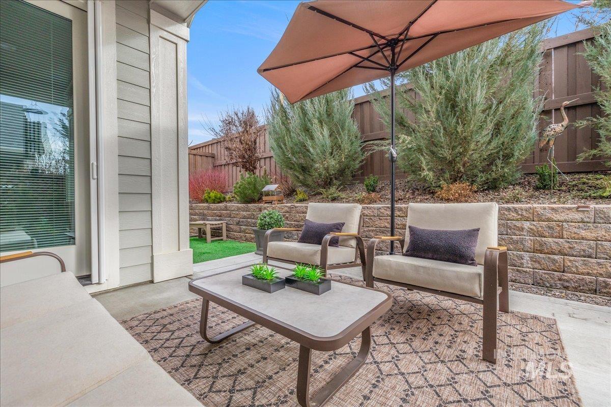 6184 N Borgnine Ln, Meridian, Idaho 83646, 3 Bedrooms, 2 Bathrooms, Residential For Sale, Price $535,000,MLS 98972063