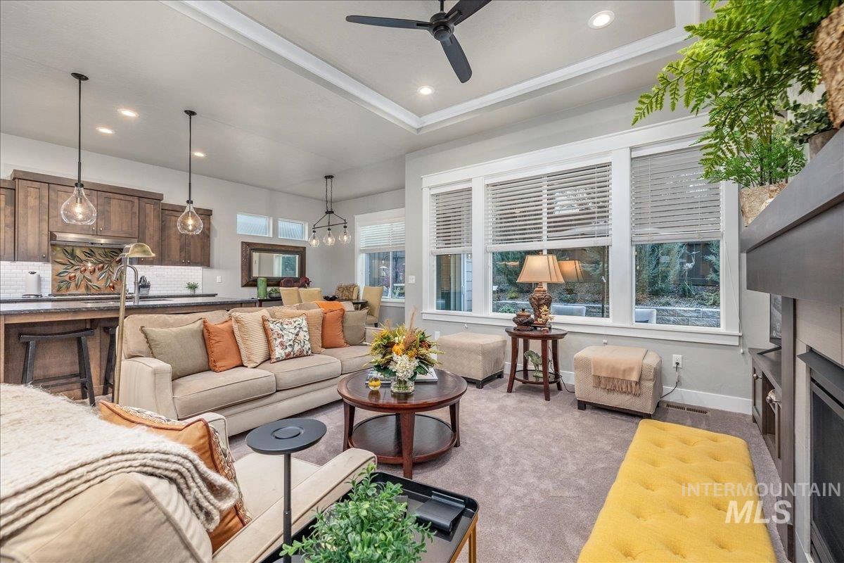 6184 N Borgnine Ln, Meridian, Idaho 83646, 3 Bedrooms, 2 Bathrooms, Residential For Sale, Price $535,000,MLS 98972063