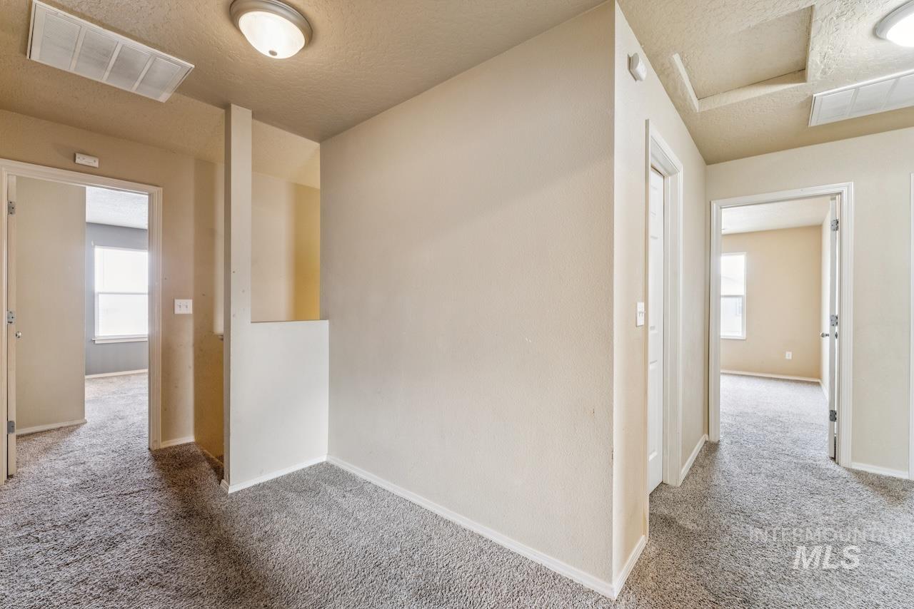 118 Parkland Way, Caldwell, Idaho 83605-0000, 5 Bedrooms, 2.5 Bathrooms, Residential For Sale, Price $399,000,MLS 98972064