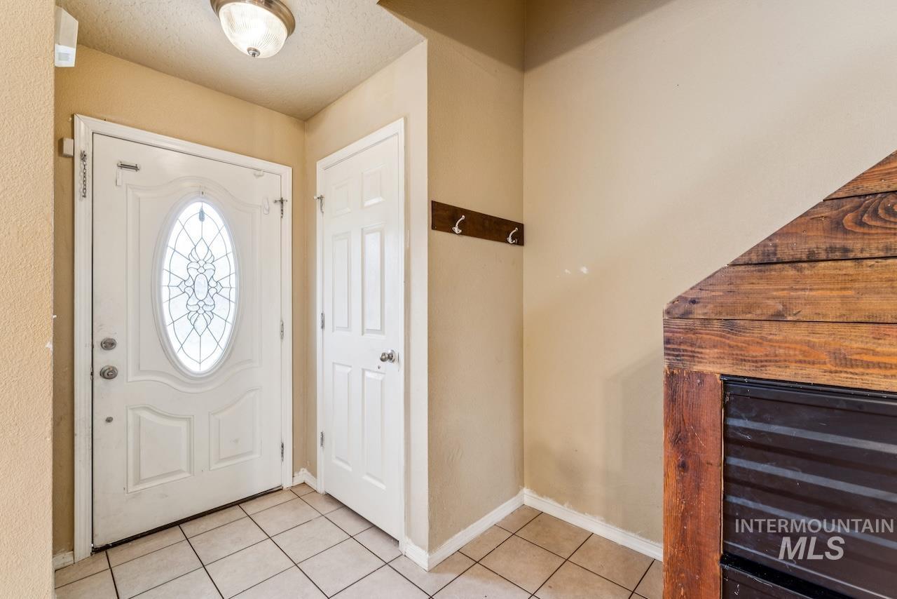 118 Parkland Way, Caldwell, Idaho 83605-0000, 5 Bedrooms, 2.5 Bathrooms, Residential For Sale, Price $399,000,MLS 98972064