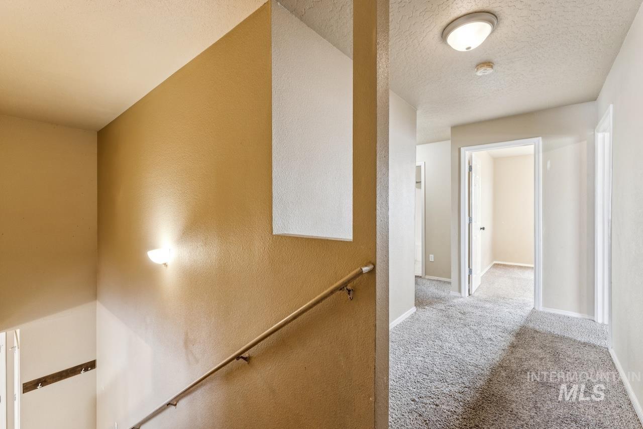 118 Parkland Way, Caldwell, Idaho 83605-0000, 5 Bedrooms, 2.5 Bathrooms, Residential For Sale, Price $399,000,MLS 98972064