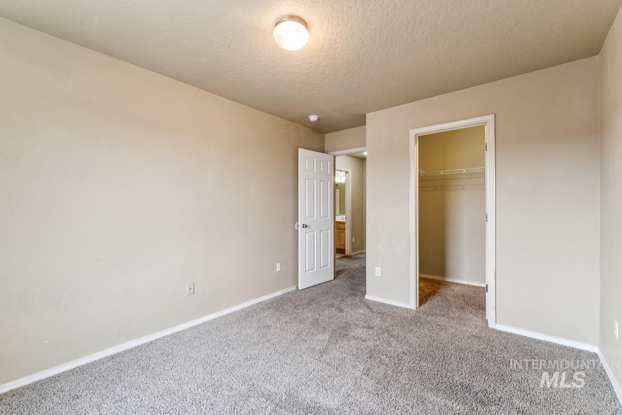 118 Parkland Way, Caldwell, Idaho 83605-0000, 5 Bedrooms, 2.5 Bathrooms, Residential For Sale, Price $399,000,MLS 98972064