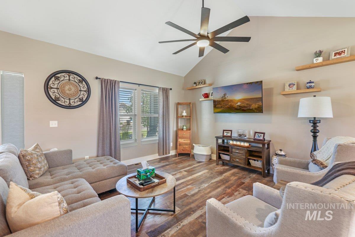 905 Black Mountain Road, Kimberly, Idaho 83341, 3 Bedrooms, 2 Bathrooms, Residential For Sale, Price $425,000,MLS 98972066