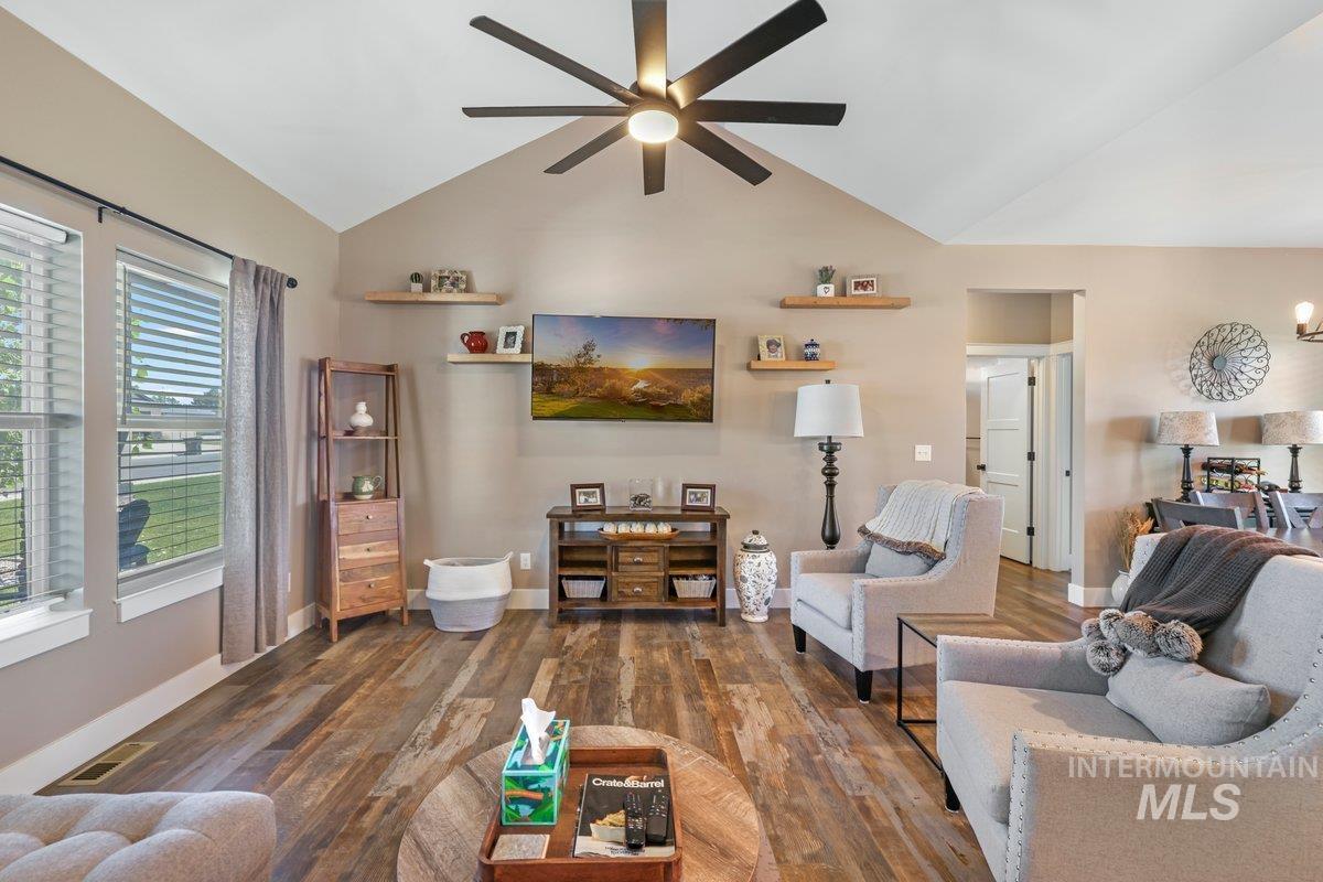 905 Black Mountain Road, Kimberly, Idaho 83341, 3 Bedrooms, 2 Bathrooms, Residential For Sale, Price $425,000,MLS 98972066