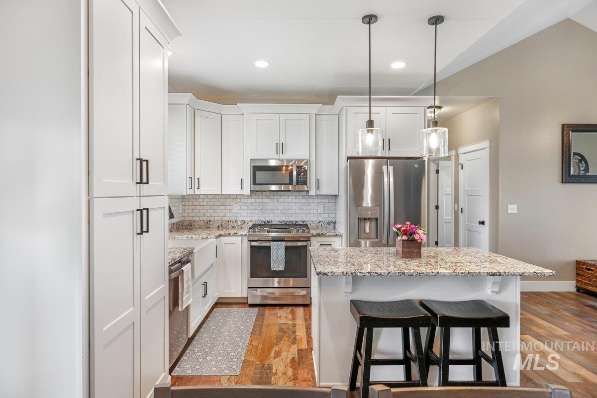 905 Black Mountain Road, Kimberly, Idaho 83341, 3 Bedrooms, 2 Bathrooms, Residential For Sale, Price $425,000,MLS 98972066