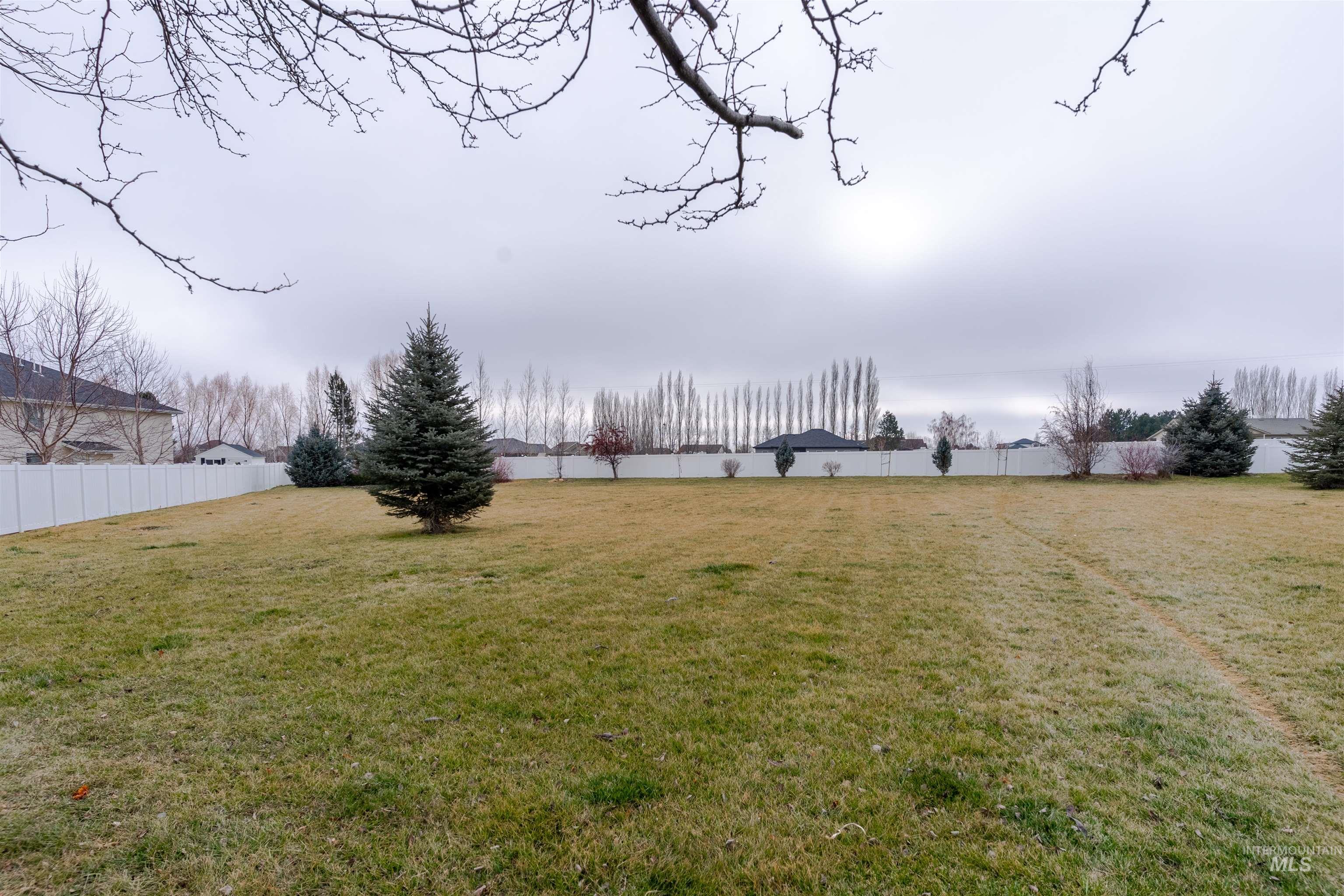 3615 E E 3908 N, Kimberly, Idaho 83341-5113, 3 Bedrooms, 2.5 Bathrooms, Residential For Sale, Price $715,000,MLS 98972067