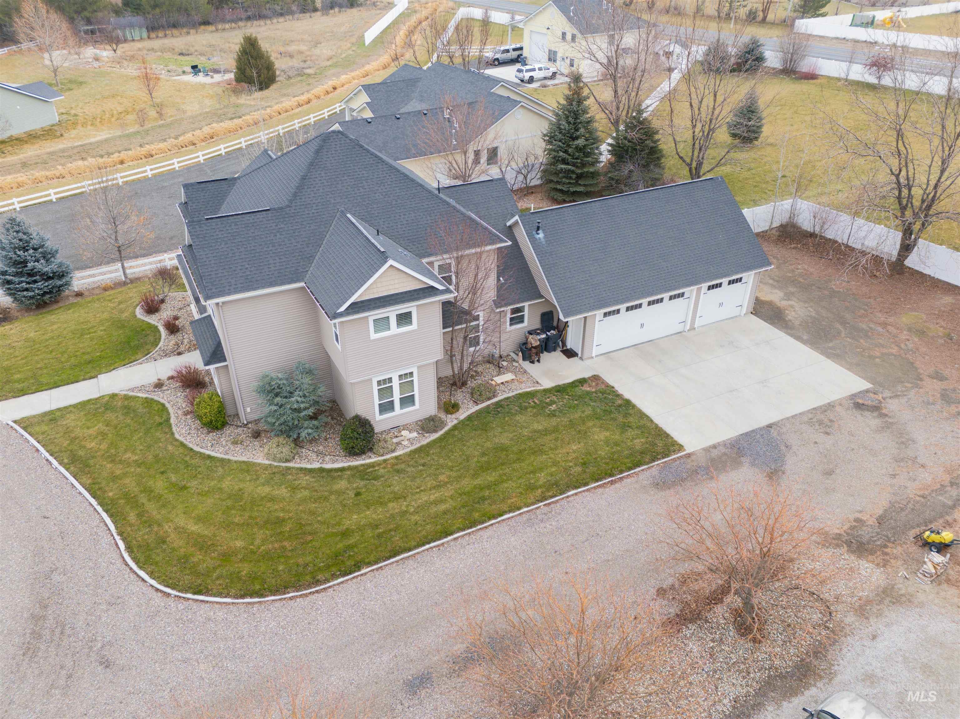 3615 E E 3908 N, Kimberly, Idaho 83341-5113, 3 Bedrooms, 2.5 Bathrooms, Residential For Sale, Price $715,000,MLS 98972067