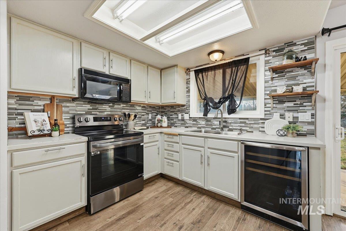 1227 S Cassia Pl., Nampa, Idaho 83686, 3 Bedrooms, 2 Bathrooms, Residential For Sale, Price $370,000,MLS 98972068