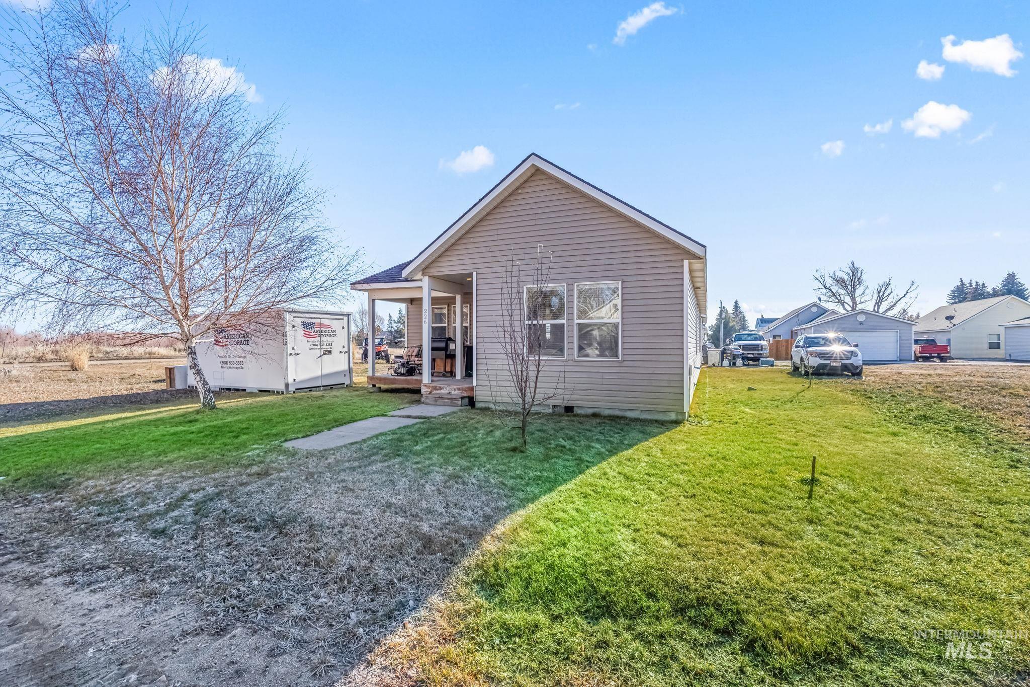 226 E Garnet Ave, Fairfield, Idaho 83327, 3 Bedrooms, 2 Bathrooms, Residential For Sale, Price $305,000,MLS 98972069