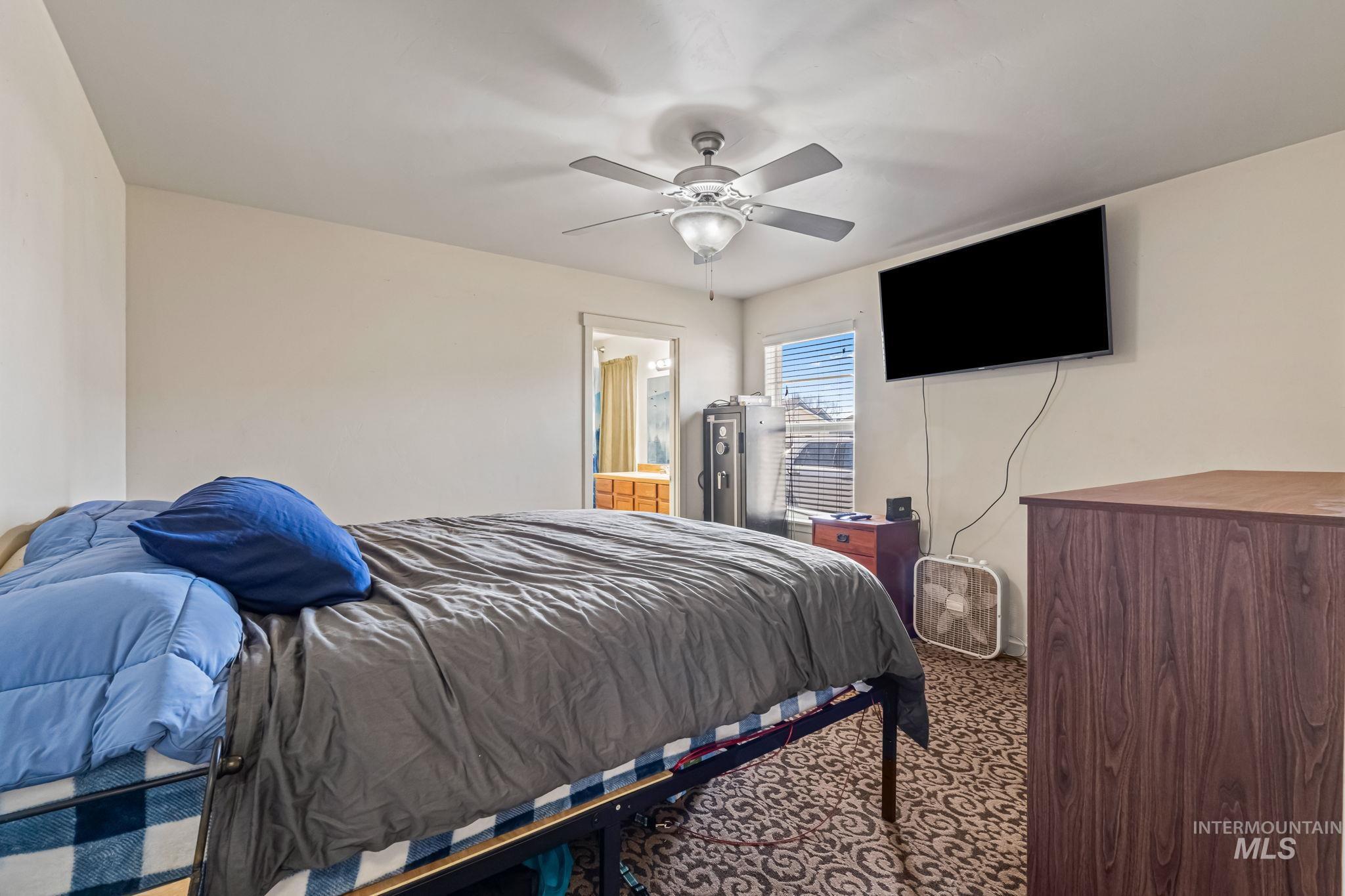 226 E Garnet Ave, Fairfield, Idaho 83327, 3 Bedrooms, 2 Bathrooms, Residential For Sale, Price $305,000,MLS 98972069