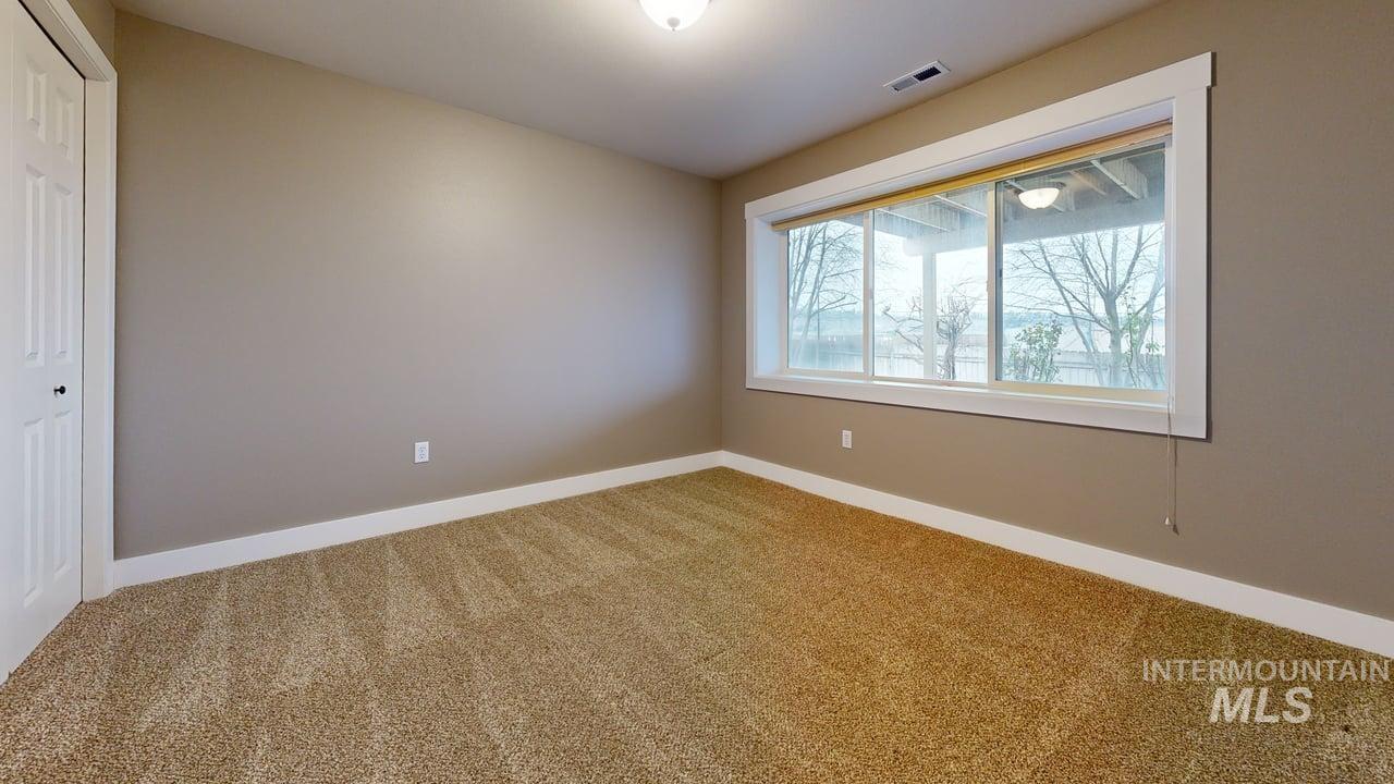 3473 Elks Drive, Lewiston, Idaho 83501, 5 Bedrooms, 2.5 Bathrooms, Residential For Sale, Price $635,000,MLS 98972070