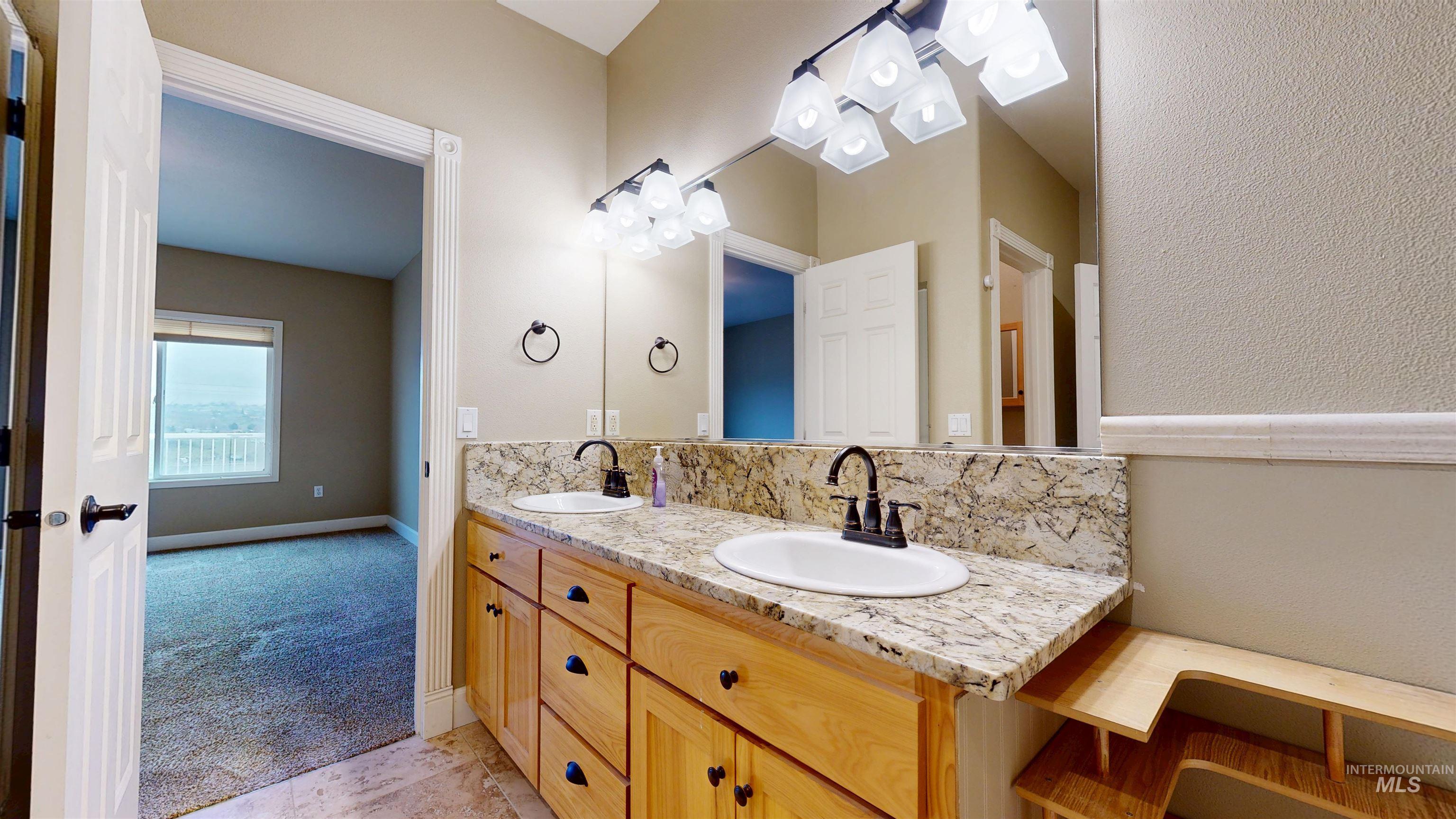 3473 Elks Drive, Lewiston, Idaho 83501, 6 Bedrooms, 3.5 Bathrooms, Residential For Sale, Price $635,000,MLS 98972070