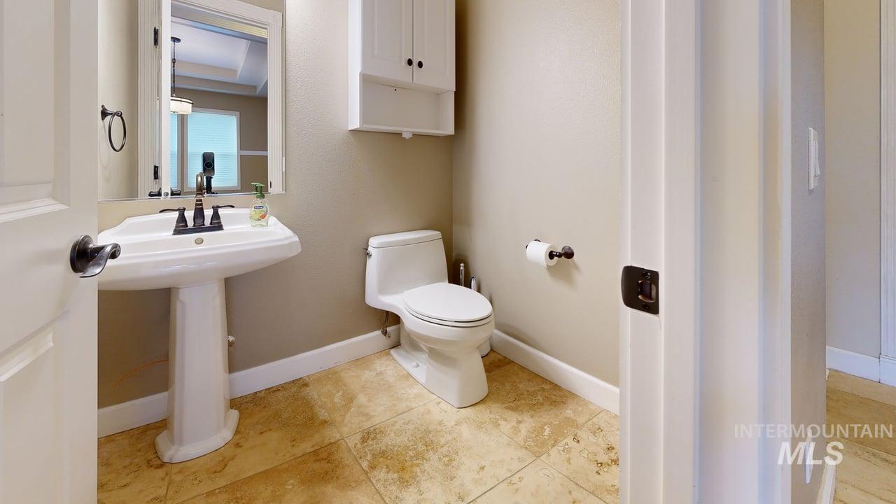 3473 Elks Drive, Lewiston, Idaho 83501, 5 Bedrooms, 2.5 Bathrooms, Residential For Sale, Price $635,000,MLS 98972070