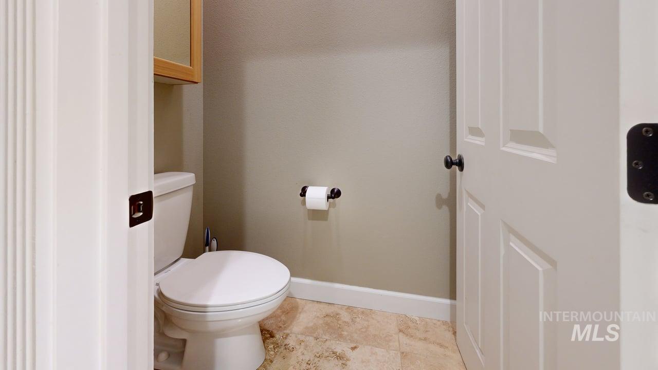 3473 Elks Drive, Lewiston, Idaho 83501, 5 Bedrooms, 2.5 Bathrooms, Residential For Sale, Price $635,000,MLS 98972070