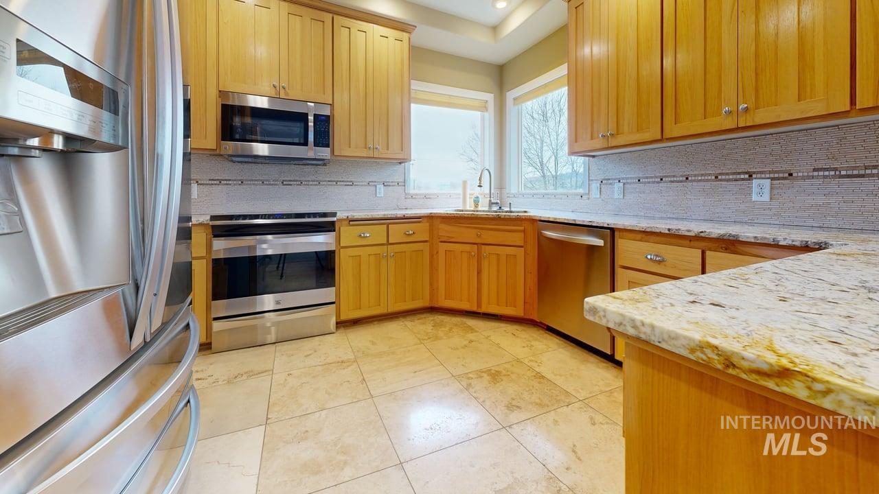 3473 Elks Drive, Lewiston, Idaho 83501, 5 Bedrooms, 2.5 Bathrooms, Residential For Sale, Price $635,000,MLS 98972070