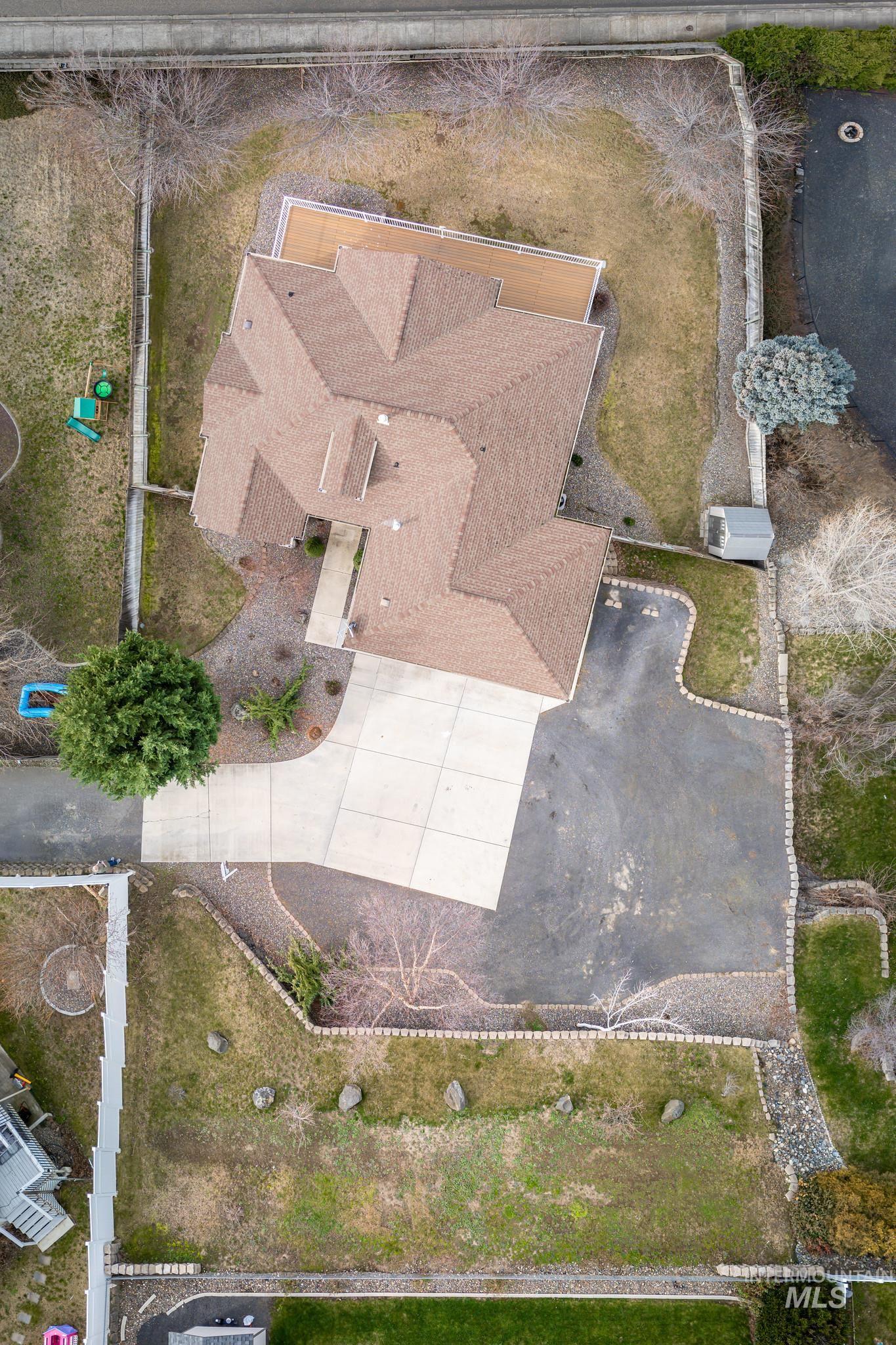 3473 Elks Drive, Lewiston, Idaho 83501, 5 Bedrooms, 2.5 Bathrooms, Residential For Sale, Price $635,000,MLS 98972070