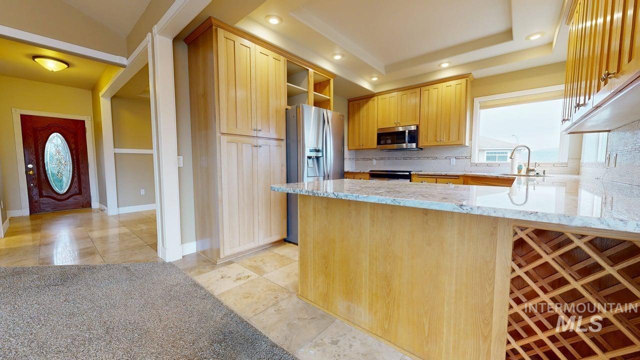 3473 Elks Drive, Lewiston, Idaho 83501, 6 Bedrooms, 3.5 Bathrooms, Residential For Sale, Price $635,000,MLS 98972070