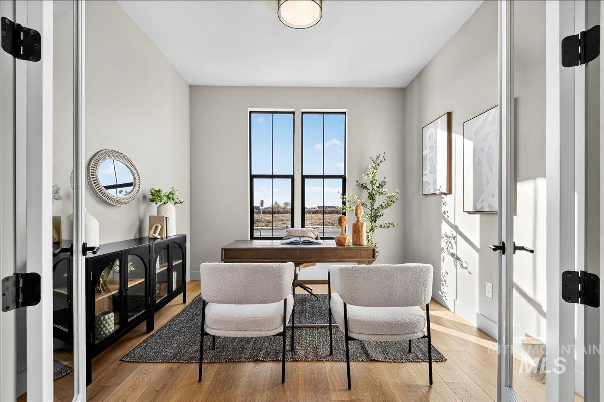 7714 W Flathead Lake St., Eagle, Idaho 83616, 4 Bedrooms, 3.5 Bathrooms, Residential For Sale, Price $949,900,MLS 98972072