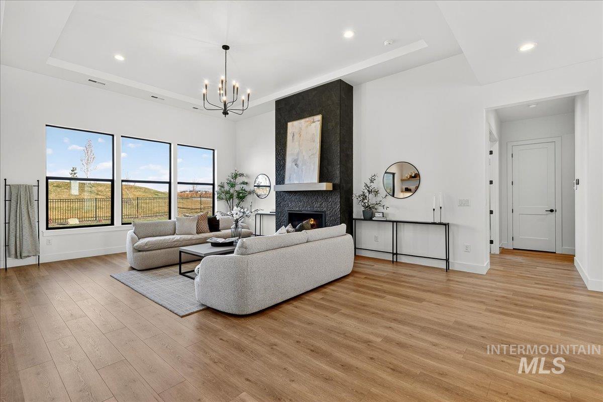 7714 W Flathead Lake St., Eagle, Idaho 83616, 4 Bedrooms, 3.5 Bathrooms, Residential For Sale, Price $949,900,MLS 98972072