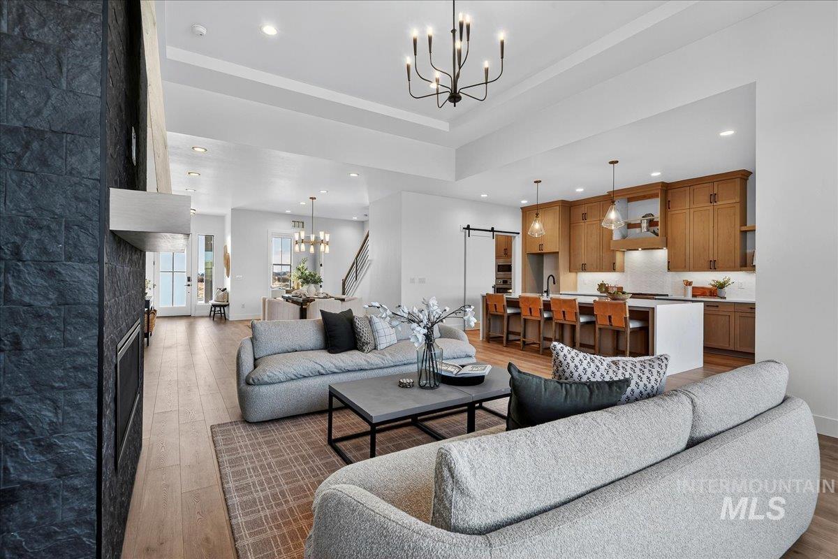 7714 W Flathead Lake St., Eagle, Idaho 83616, 4 Bedrooms, 3.5 Bathrooms, Residential For Sale, Price $949,900,MLS 98972072