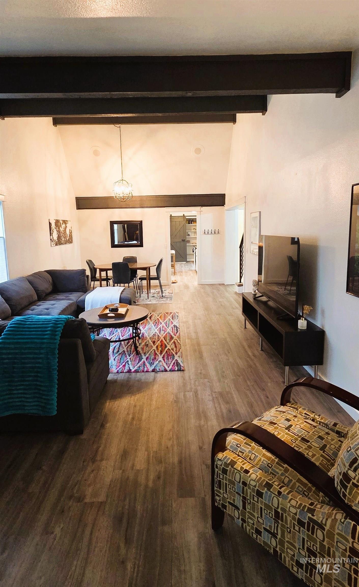 1033 Camelot, Boise, Idaho 83704, 3 Bedrooms, 2.5 Bathrooms, Residential For Sale, Price $439,000,MLS 98972074