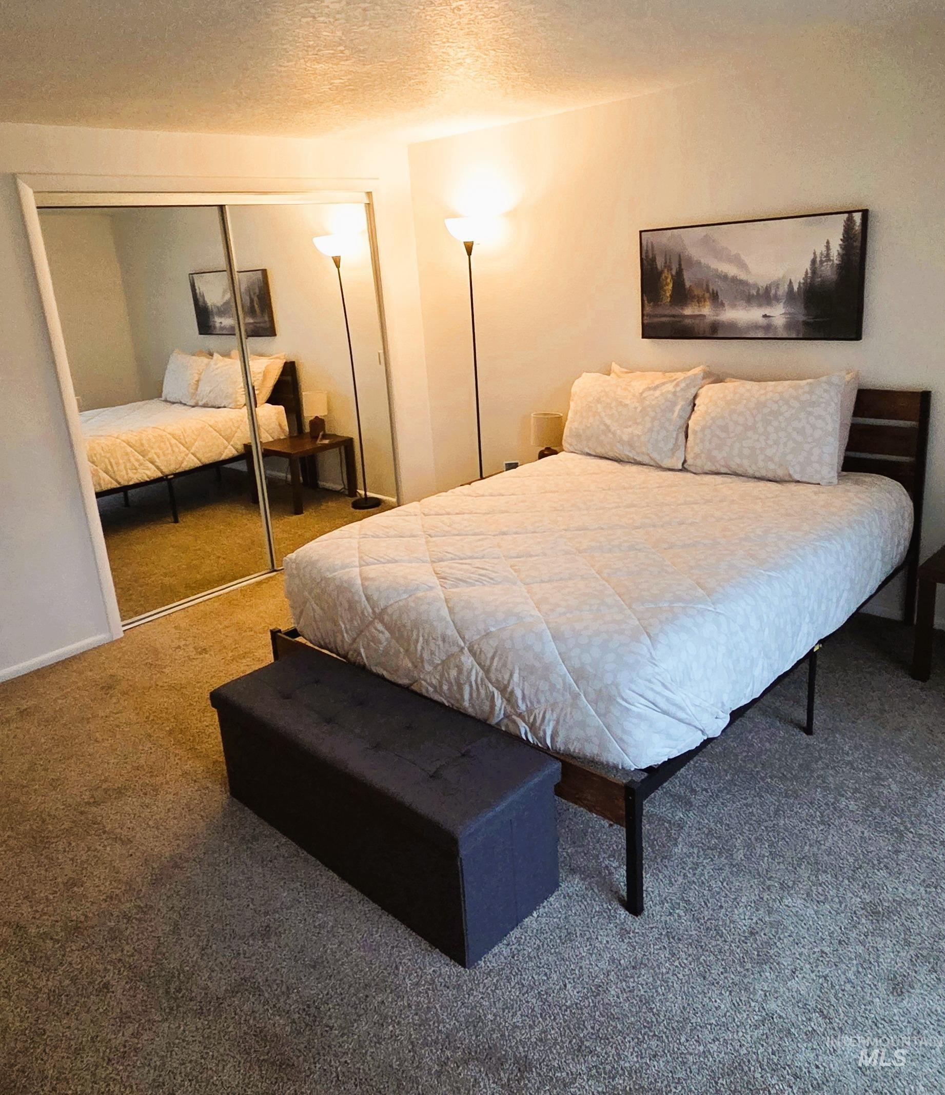 1033 Camelot, Boise, Idaho 83704, 3 Bedrooms, 2.5 Bathrooms, Residential For Sale, Price $439,000,MLS 98972074