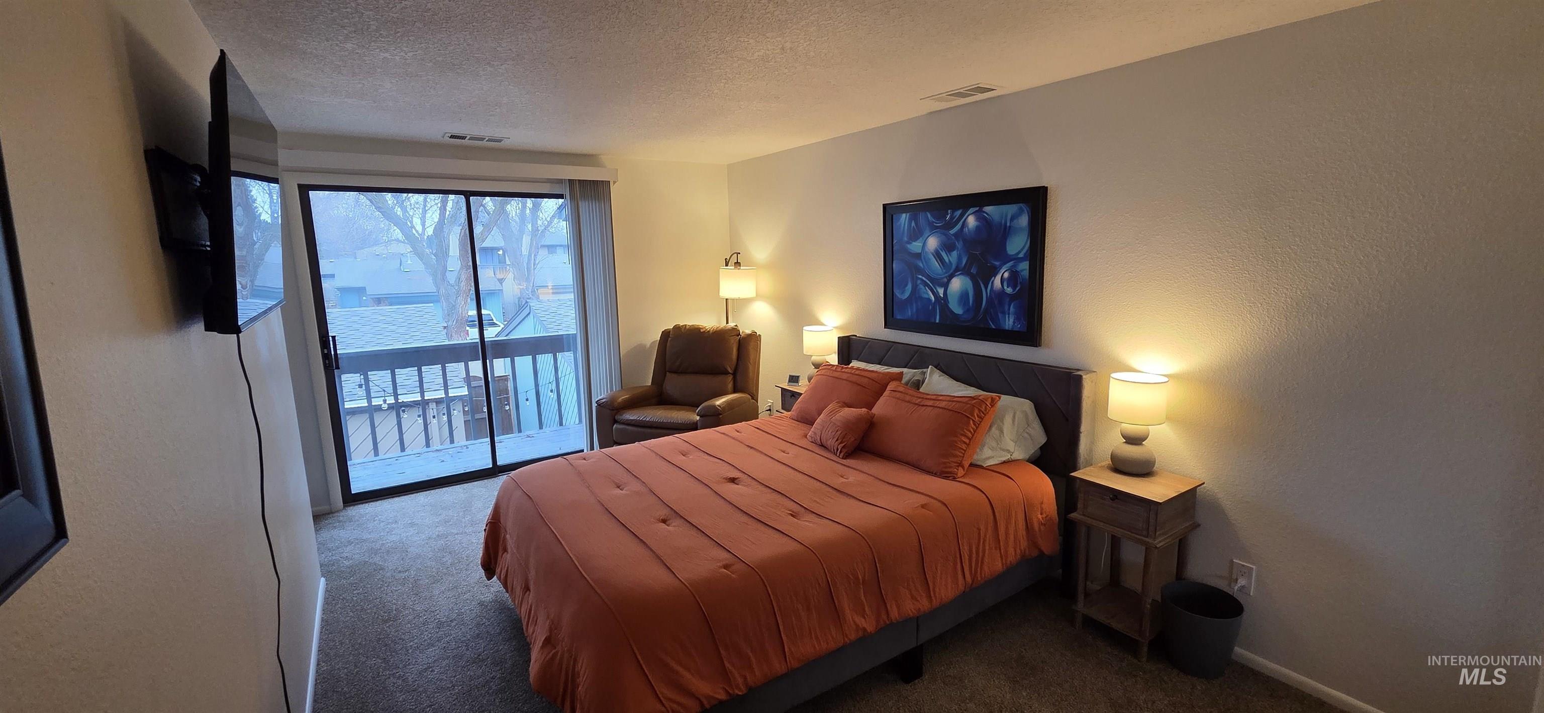 1033 Camelot, Boise, Idaho 83704, 3 Bedrooms, 2.5 Bathrooms, Residential For Sale, Price $439,000,MLS 98972074