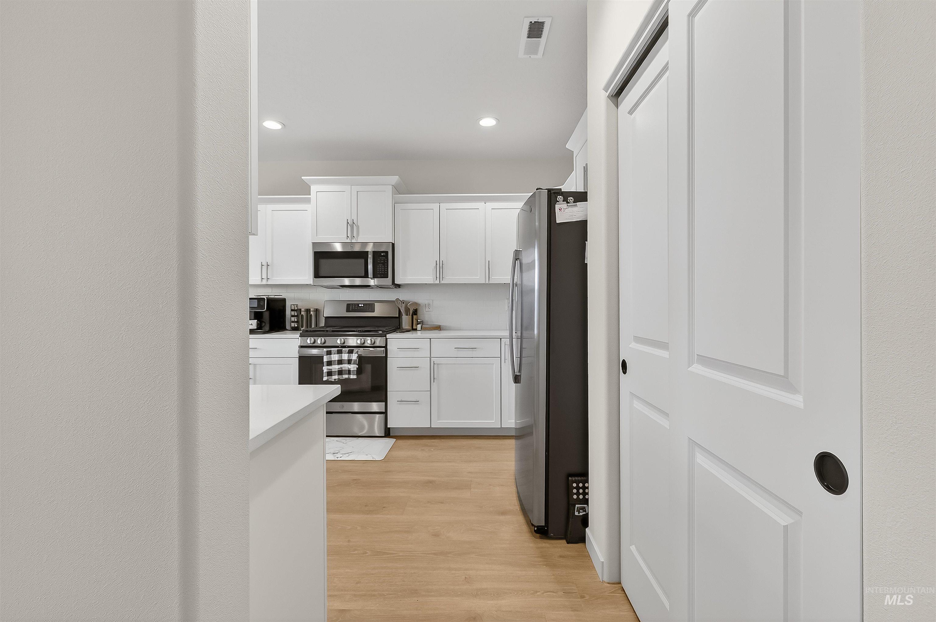 2418 Legacy Court, Clarkston, Washington 99403, 3 Bedrooms, 2 Bathrooms, Residential For Sale, Price $415,000,MLS 98972075